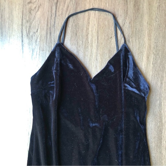 Bardot Raven Dress Size 10 Dark Navy Velvet Midi Thigh Slit Modern Chic Romantic - Picture 3 of 8